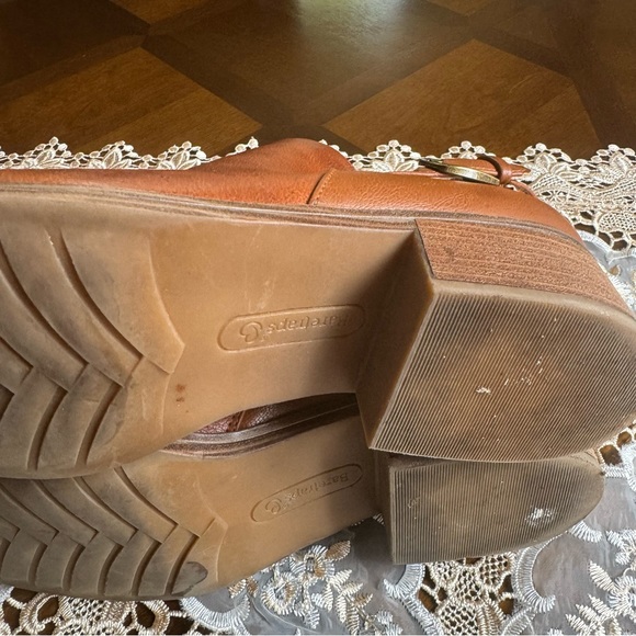 Bare Traps booties EUC - Picture 9 of 9